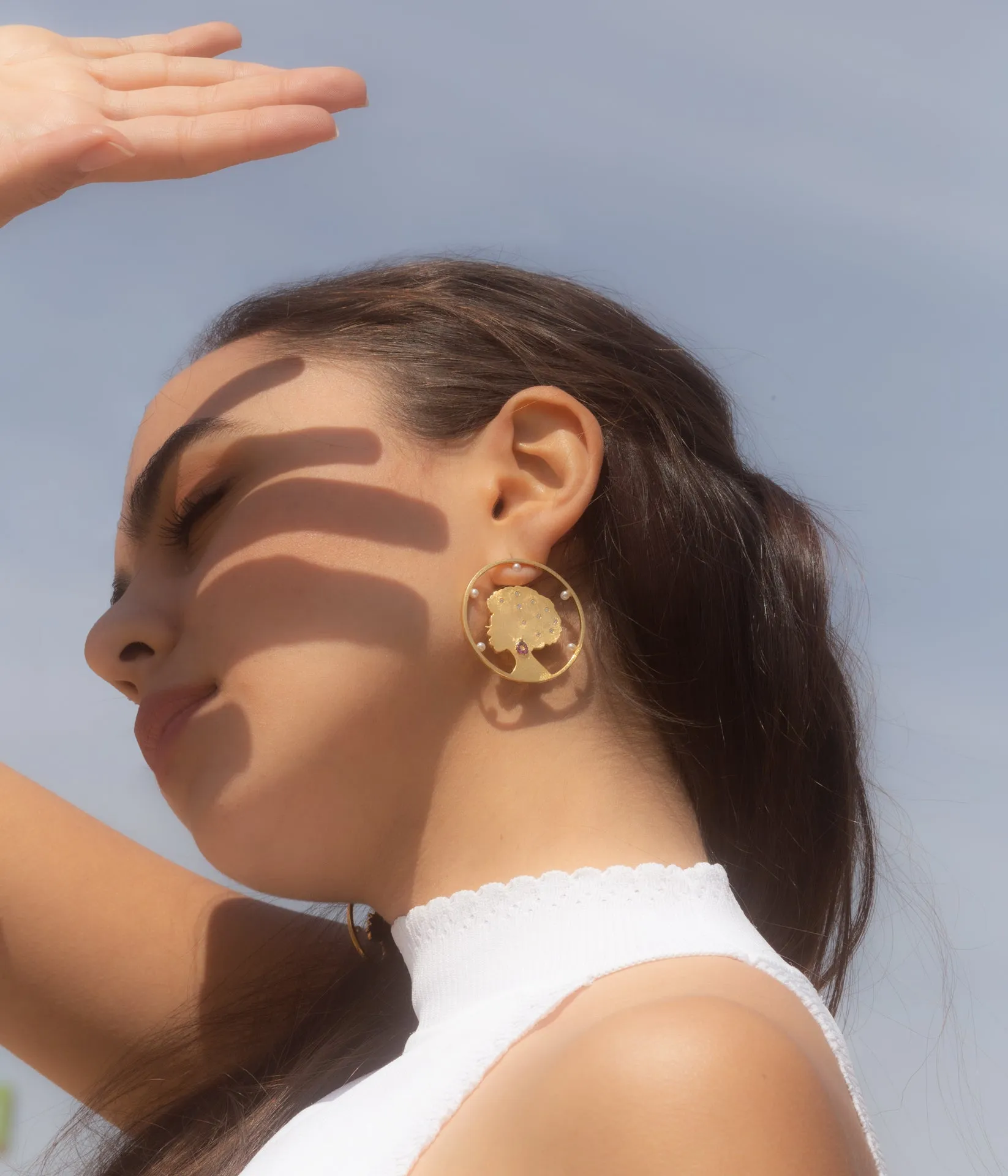 AMMANII My Lady Hoop Earrings with Pearls in Vermeil Gold