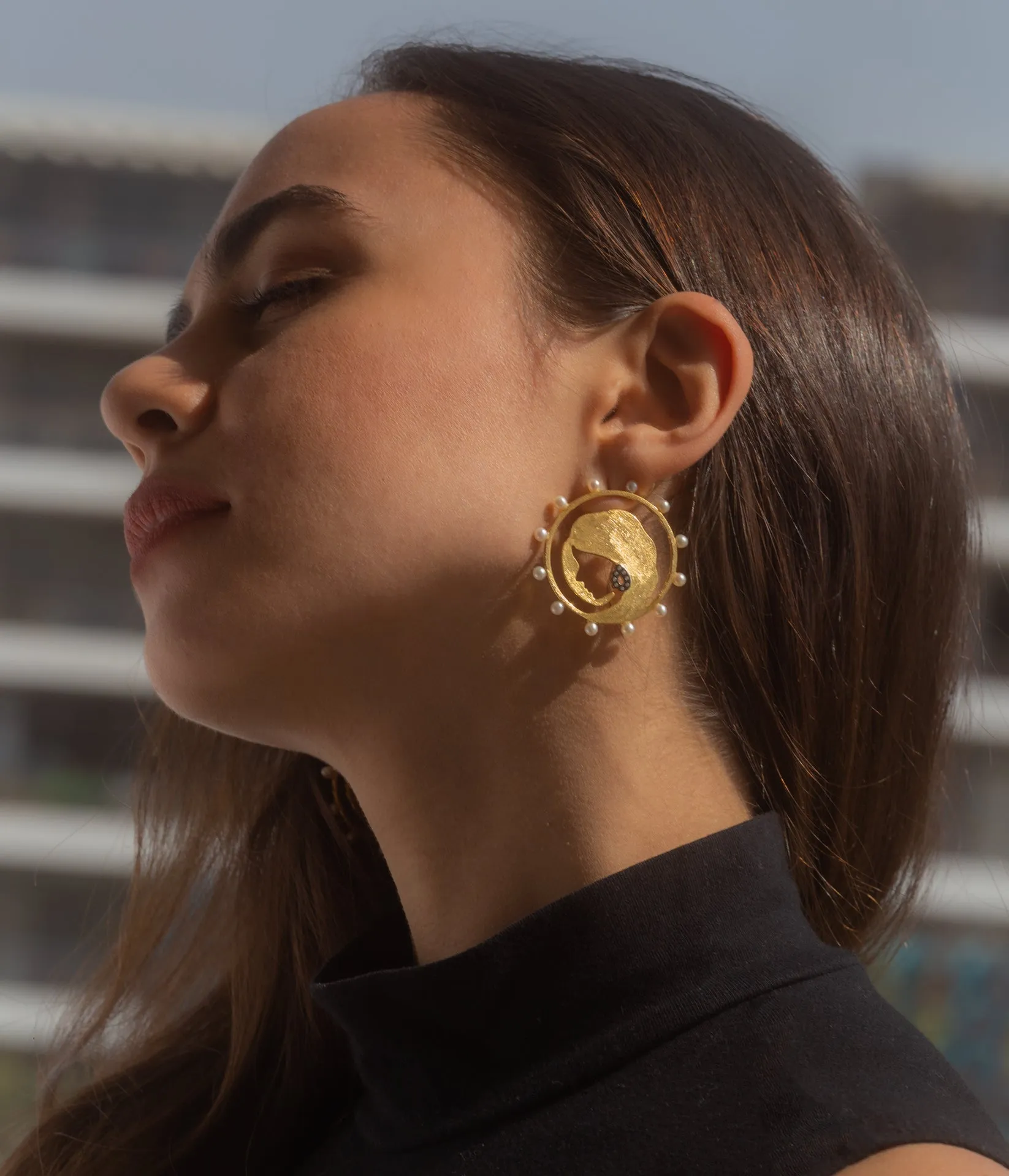 Carved Hoop Earrings with Freshwater Pearls in Vermeil Gold