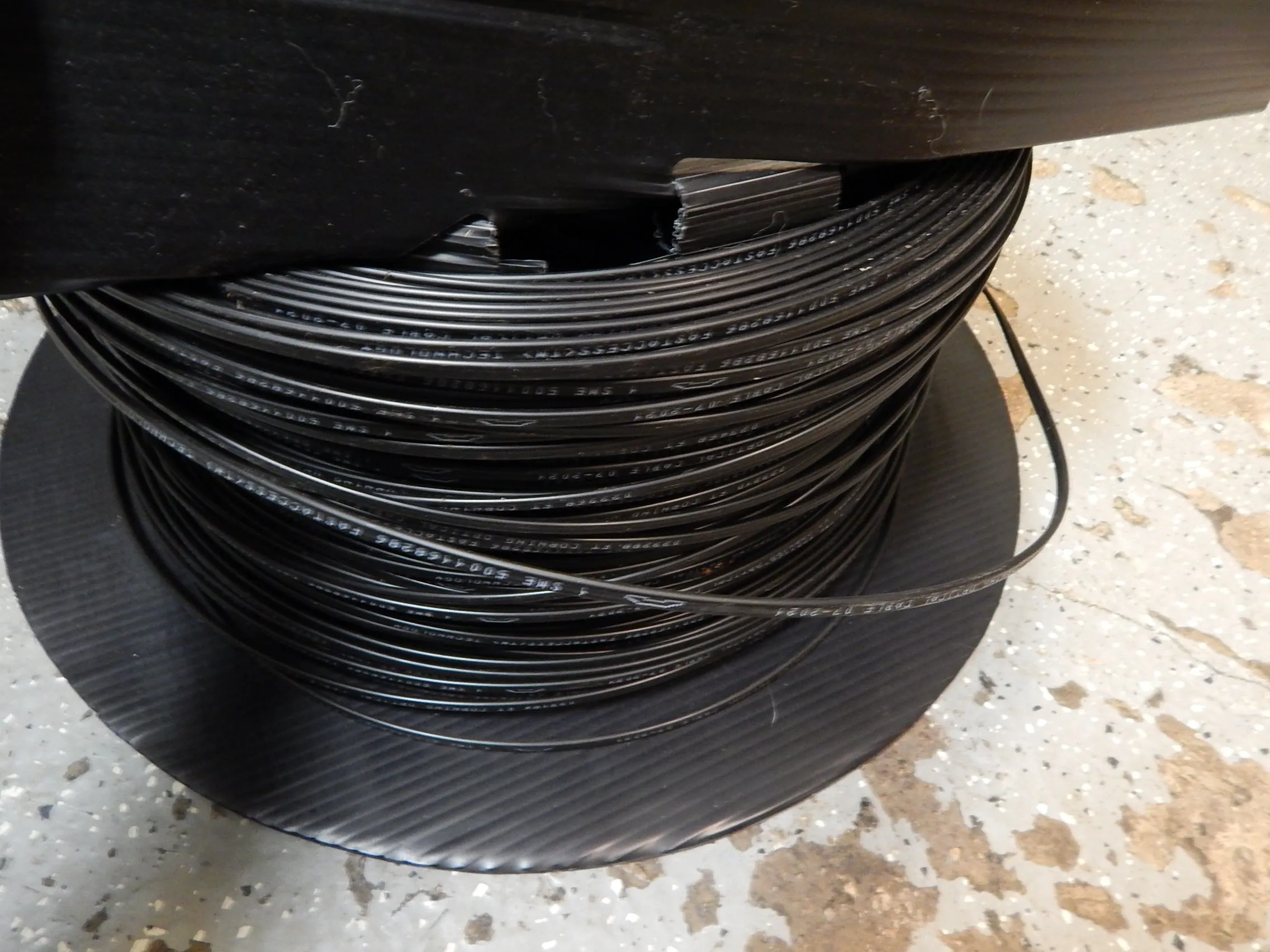 Corning Optical Cable 1 SME (07-2021) - approx. 250 ft.