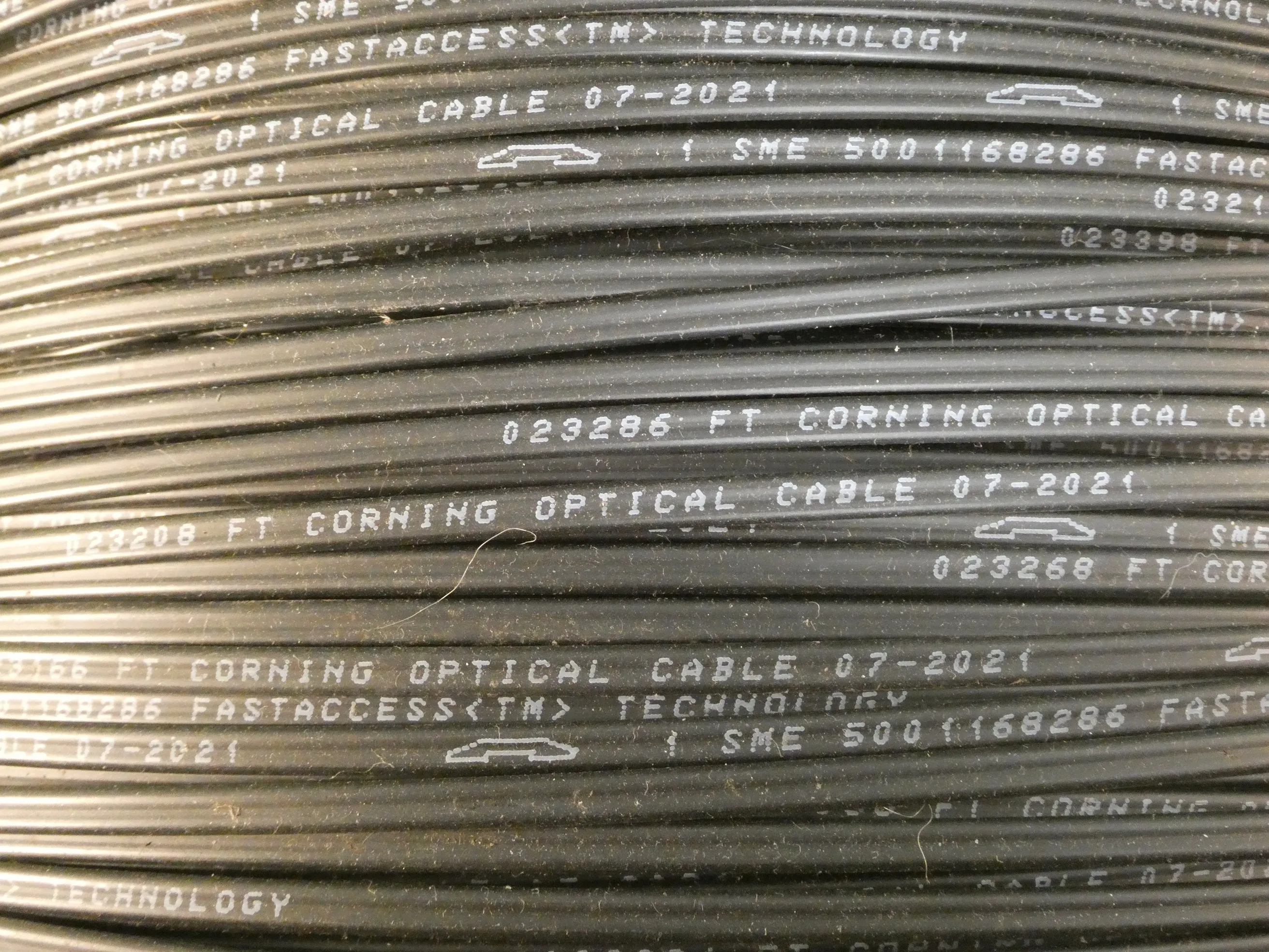 Corning Optical Cable 1 SME (07-2021) - approx. 250 ft.