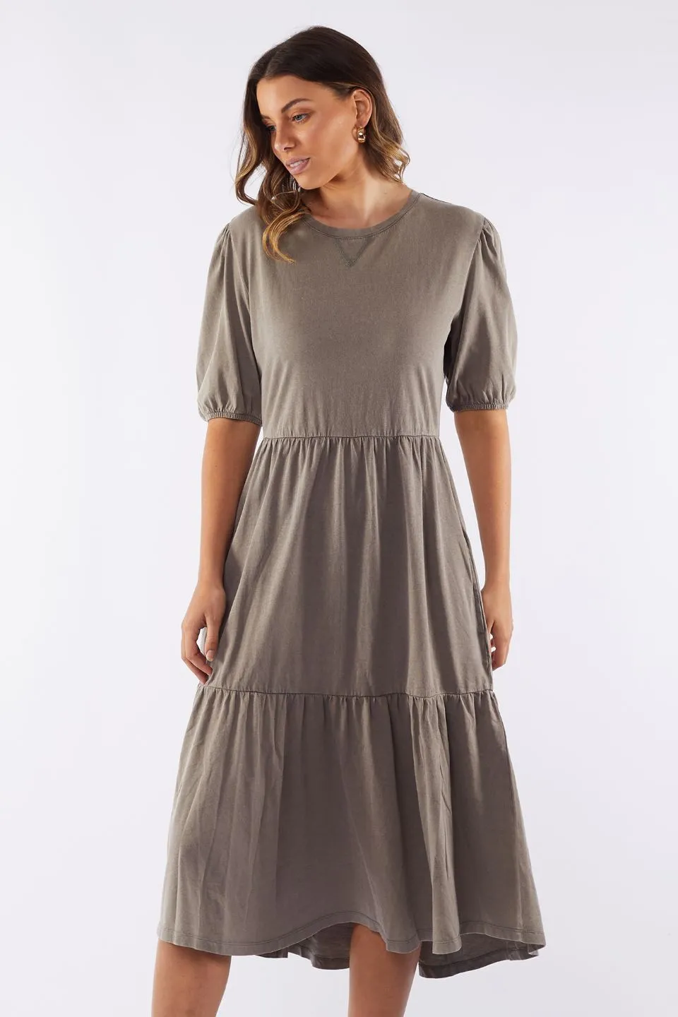 Elsa Tiered SS Washed Khaki Midi Dress