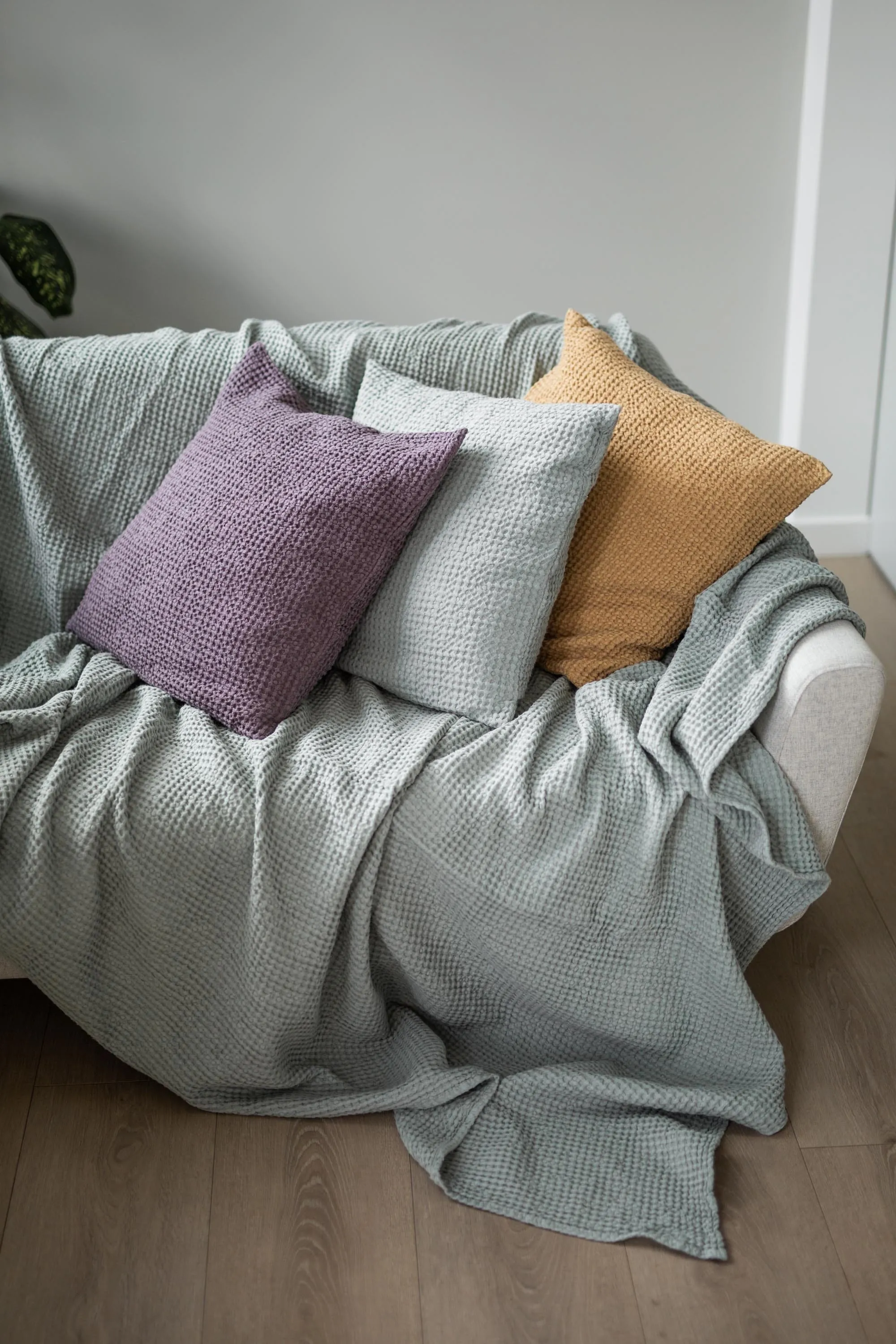 Linen Waffle Throw | Sage Green