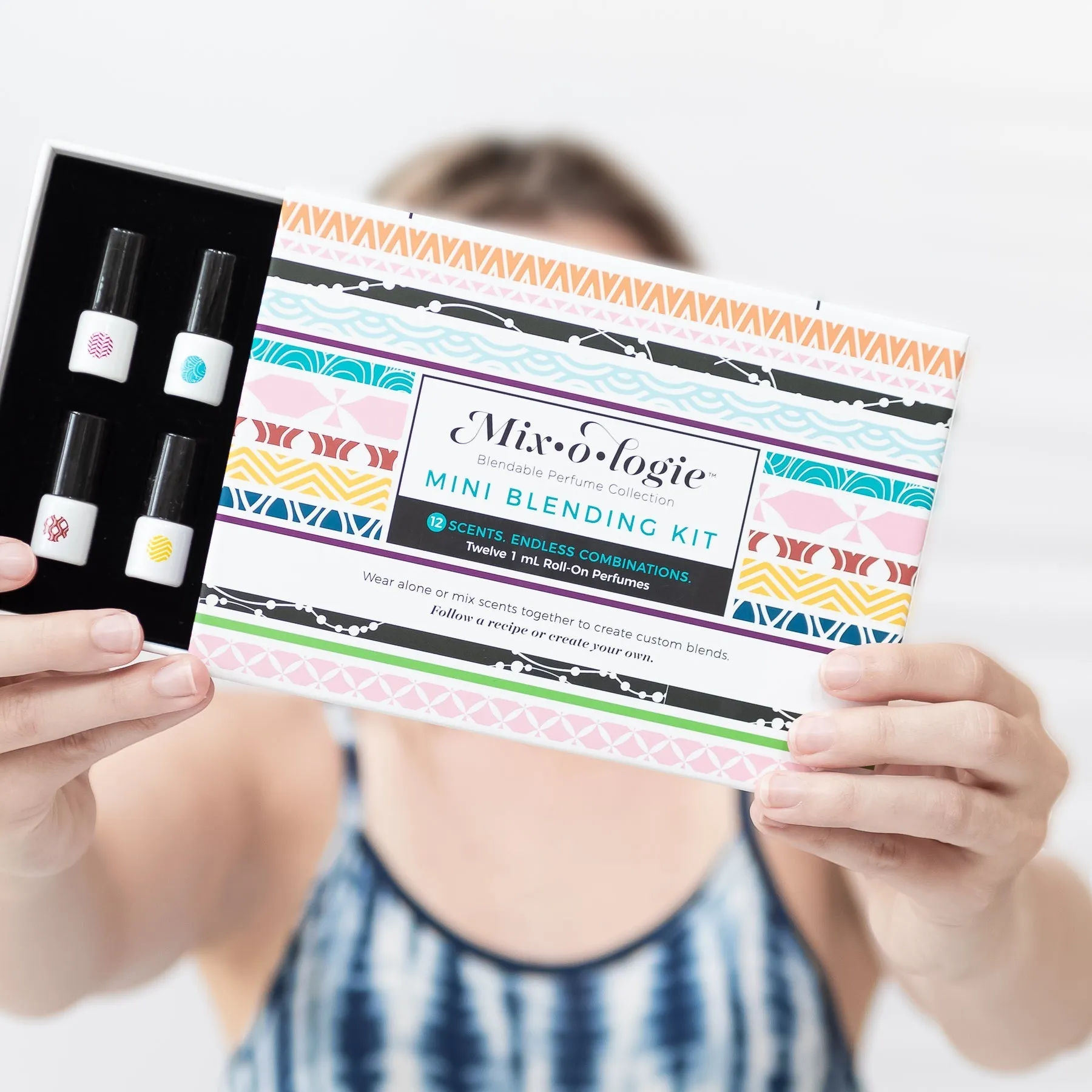 Market Live: Mixologie Mini Blending Kit (Ships in 2-3 Weeks)