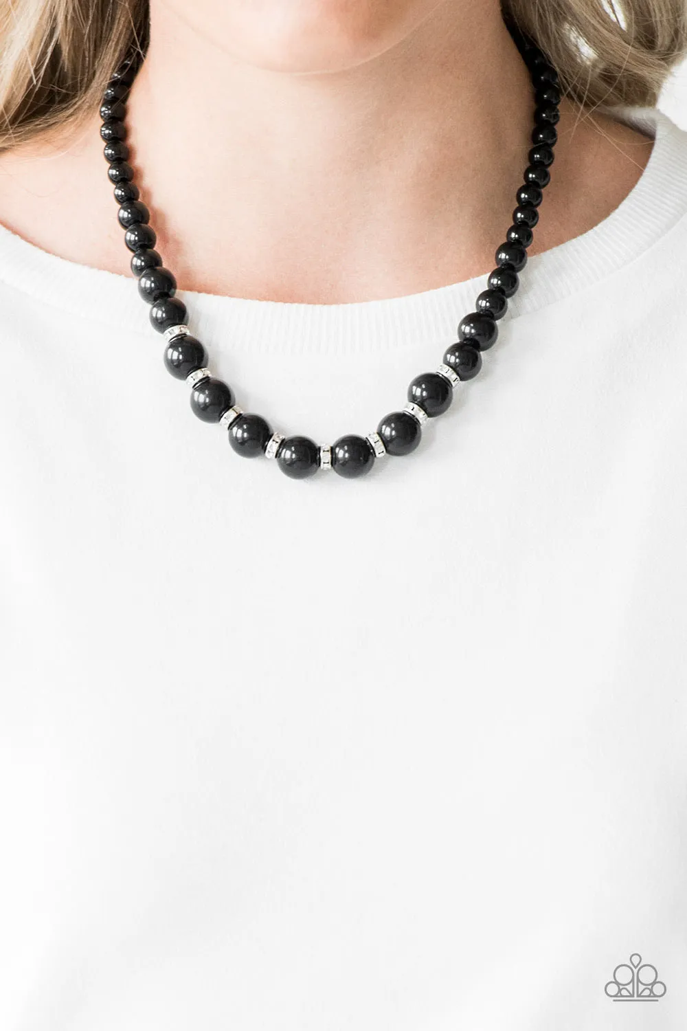 Showtime Shimmer Black-Necklace